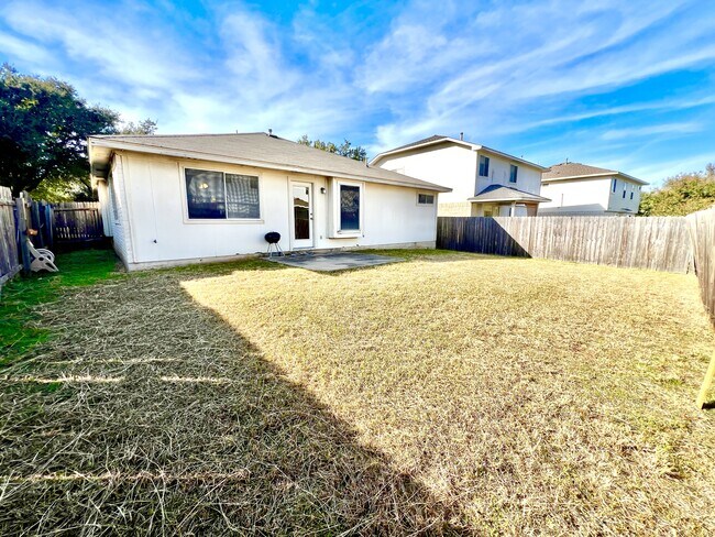 Building Photo - 1505 Merrell Cove