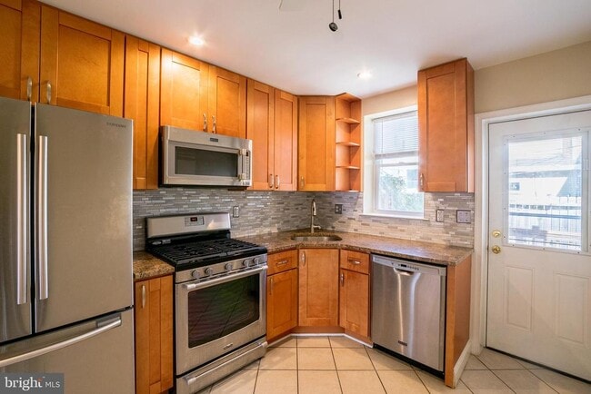 Building Photo - 3462 Almond St