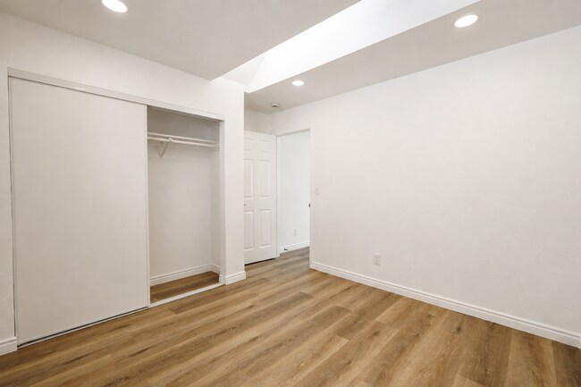 Building Photo - 5822 Virginia Pl