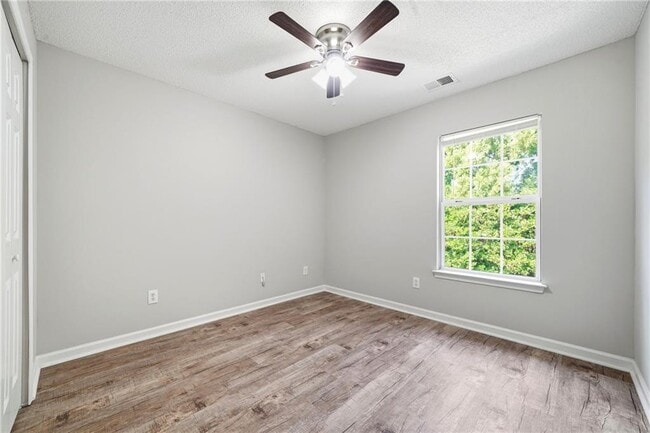 Building Photo - 5682 Lawley Rd