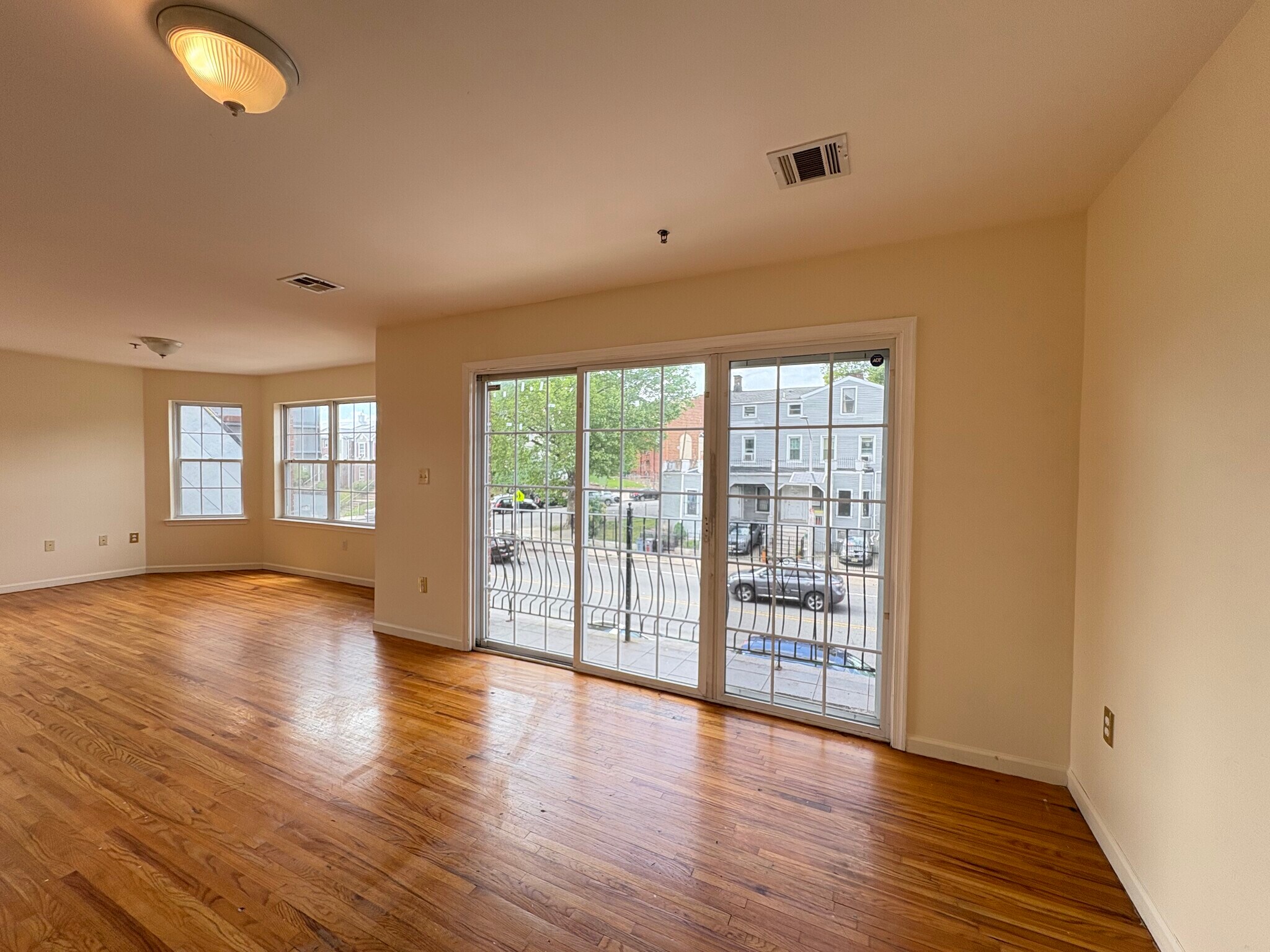 324 Clinton Ave 2 - 324-326 Clinton Ave