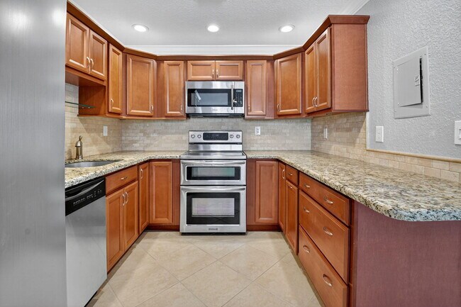 Building Photo - 184 Burgandy Way