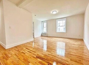Building Photo - 1 bedroom in BRONX NY 10463