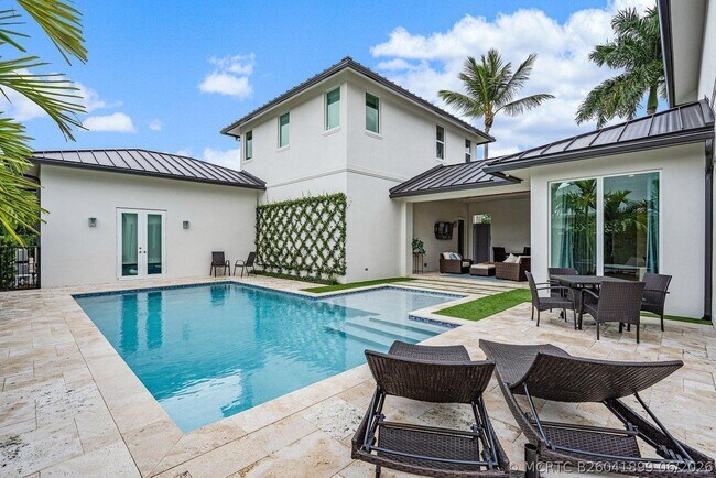 Building Photo - 217 Gulfstream Blvd
