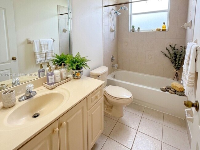 Building Photo - 2902 SW 149th Pl