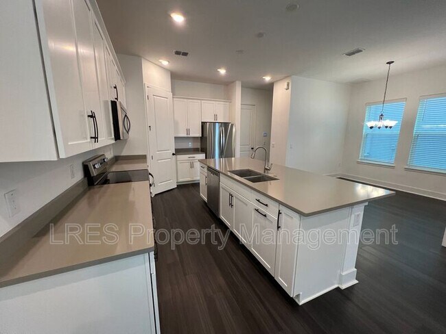 Building Photo - 10253 Austrina Oak Lp