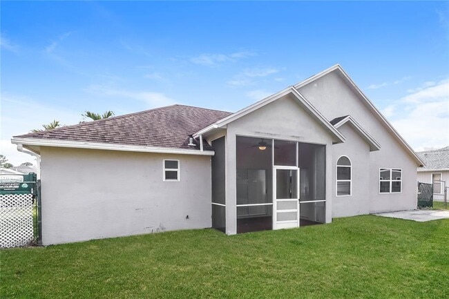 Building Photo - 4031 Claremont Dr