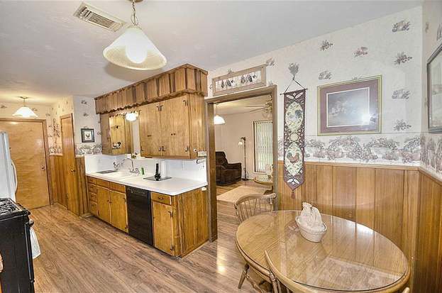 Building Photo - 206 Pecan Dr