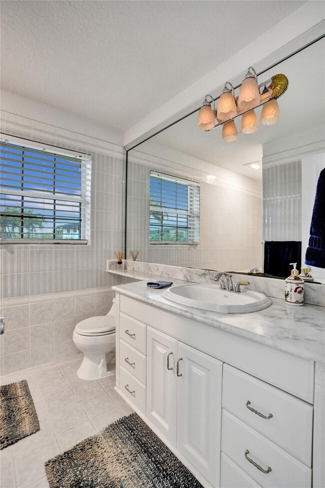 Building Photo - 2542 Marathon Ln