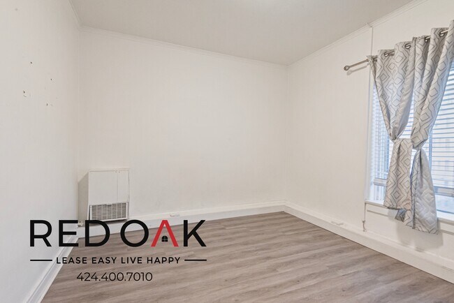 Building Photo - 687 Shatto Pl