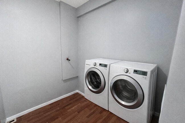 Building Photo - 2518 S St Louis Ave