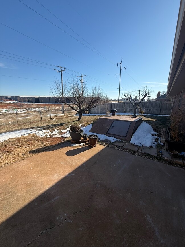 Building Photo - 8232 Wilshire Ridge Dr