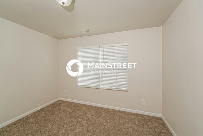 Building Photo - 3 Bedroom Pet-Friendly Home in MONTEVALLO, AL with Main Street Renewal