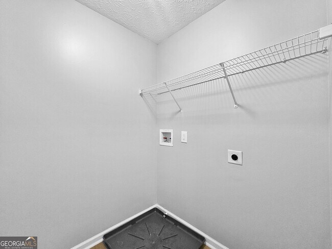 Building Photo - 1236 Liriope Ln SE