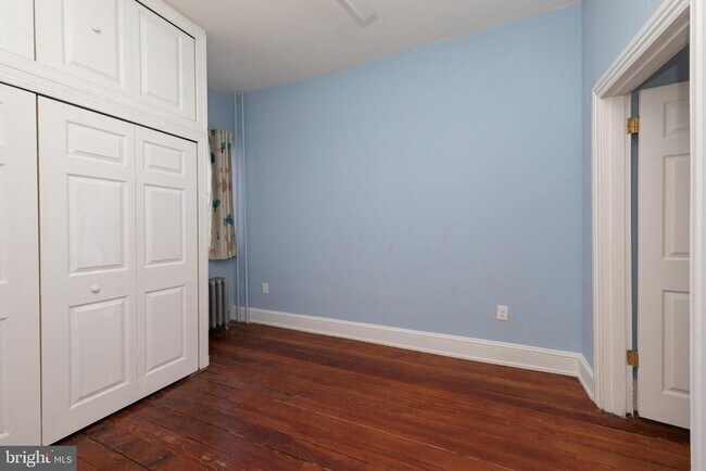 Building Photo - 2805 Poplar St