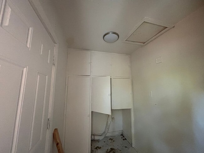 Building Photo - 533 SE 36th St