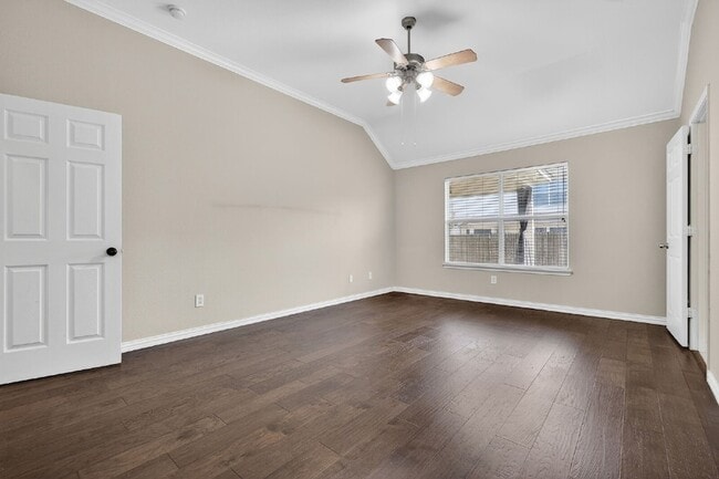 Building Photo - 4353 Mountain Crest Dr