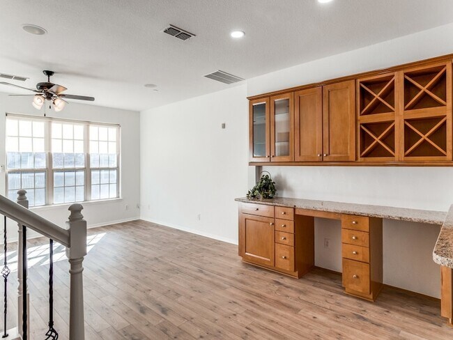 Building Photo - 3942 Sugar Tree Way
