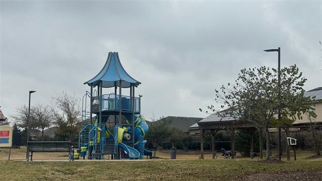 Building Photo - 1404 Chrome St