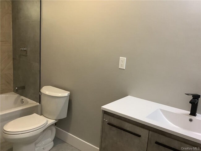 Building Photo - 19 Mountain View Dr