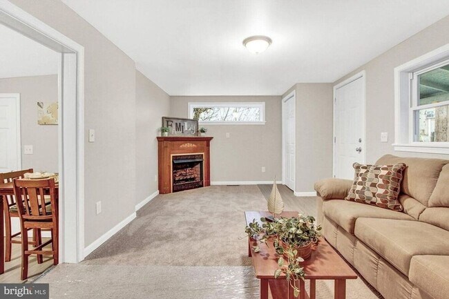 Building Photo - 3-bedroom Cape Cod in Susquehanna District