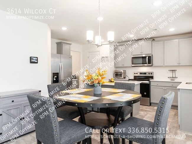 Building Photo - 3614 Wilcox Dr