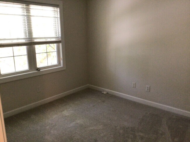 Building Photo - Charming 3-Bedroom Home in Holly Springs – Available Now