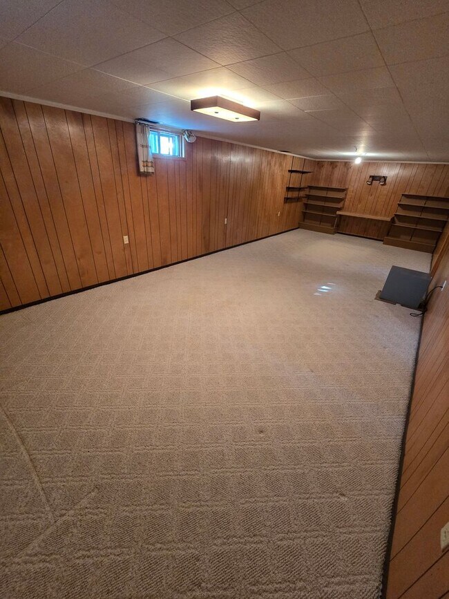 Building Photo - 1133 N Howard Ave