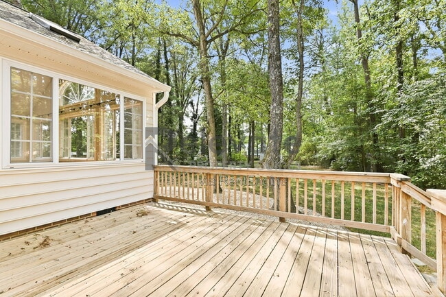 Building Photo - 2321 Pleasant Run Dr