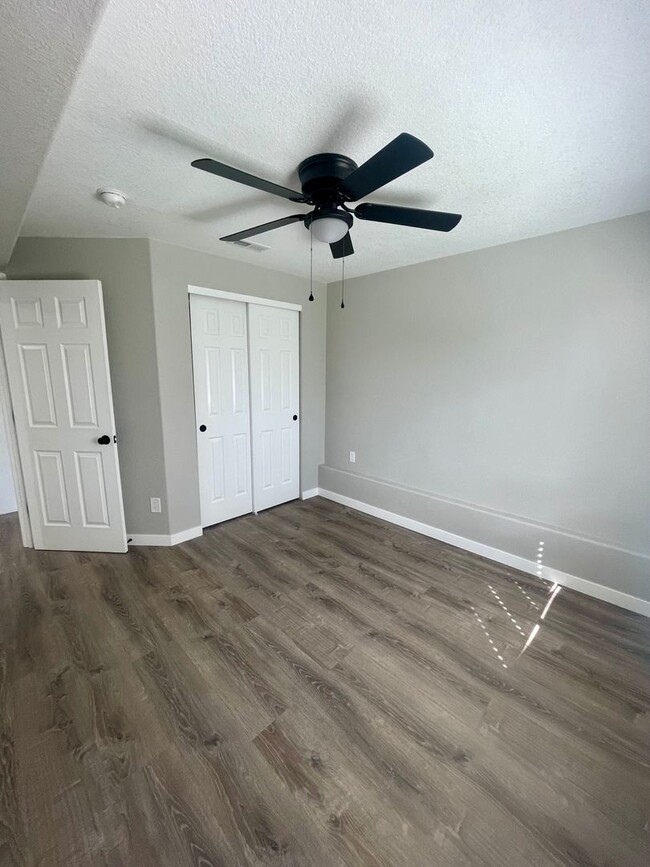 Building Photo - Lovley 3 bedroom home located in Steston H...