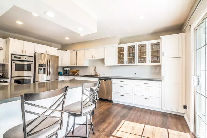 Building Photo - 3XX5 Sunswept Dr