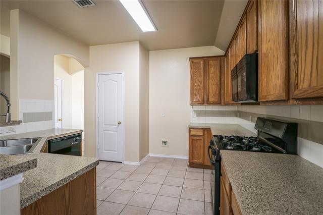 Building Photo - 3009 Sugarberry Dr