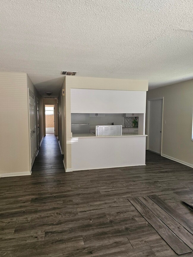 Building Photo - 1512 Colmar Ave