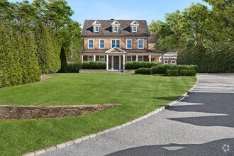 Building Photo - 23 Wooded Path