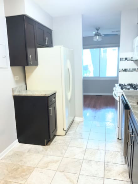 Building Photo - 3108 Roberts Dr