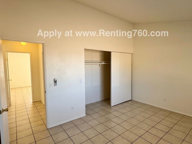 Building Photo - Spacious 2 Bed 1 Bath Home With Indoor Laundry Room