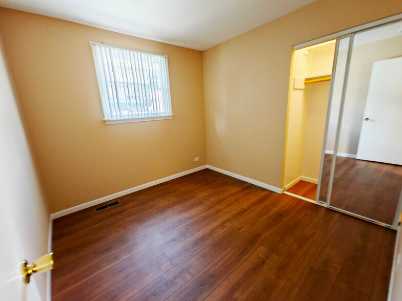 Bedroom 2 - 4506 Carr St