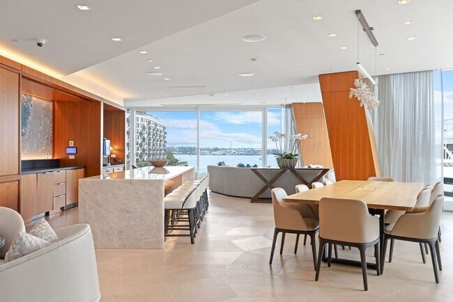 Building Photo - 150 Seaport Blvd