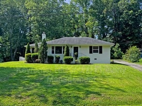 Building Photo - 5509 Swan Dr