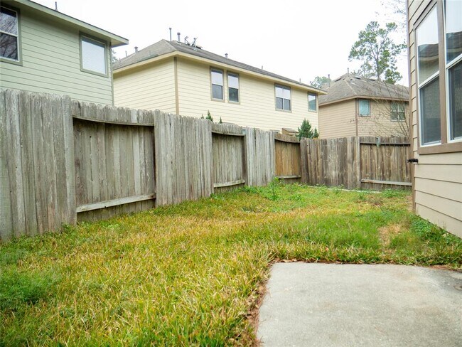 Building Photo - 47 Wickerdale Pl
