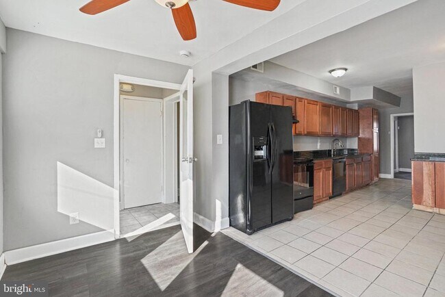 Building Photo - 207 Kennedy St NW