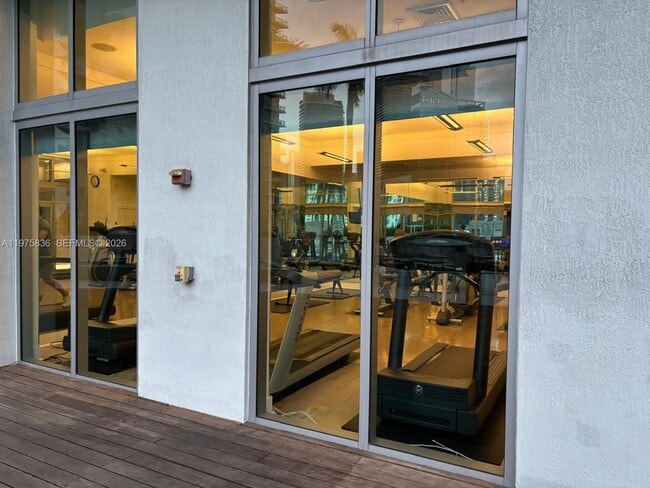 Building Photo - 90 SW 3rd St