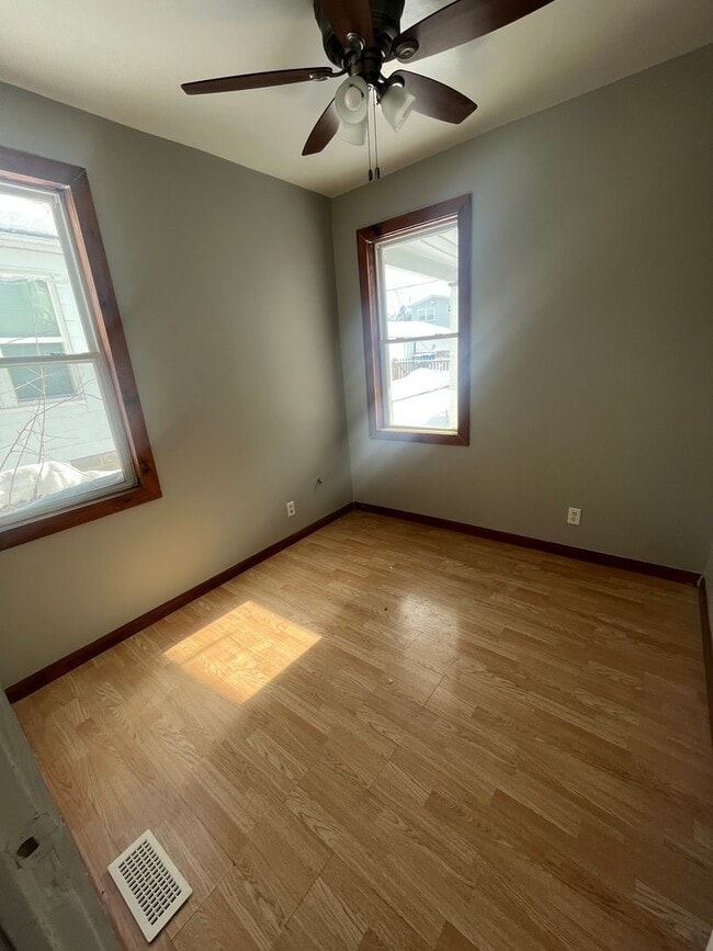 Building Photo - JPTP1832