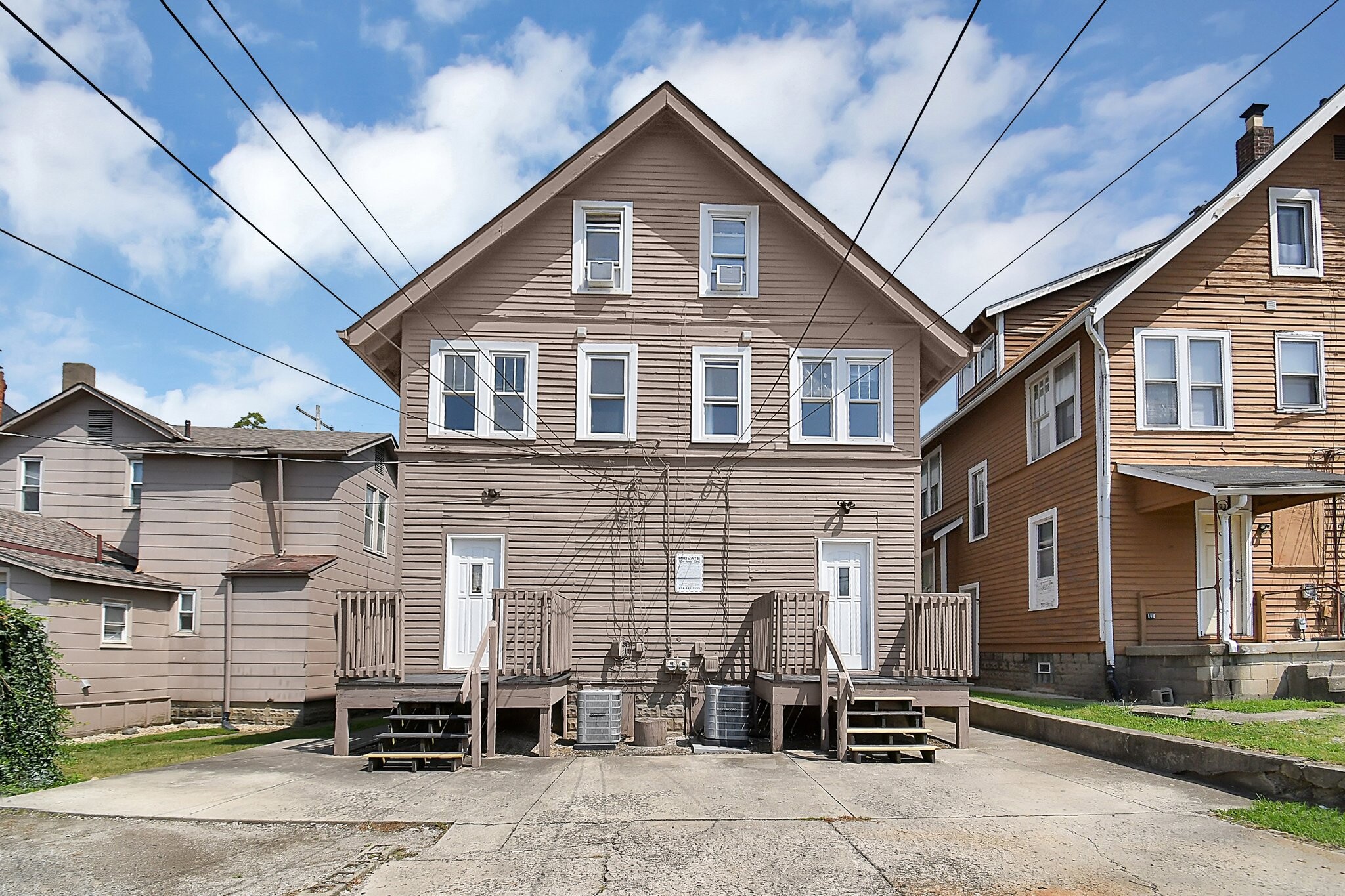 Building Photo - 99 E Frambes Ave