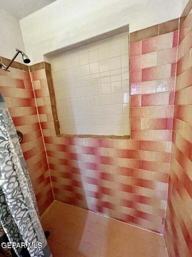 Building Photo - 7051 Becky Ln