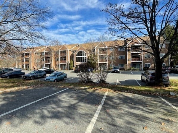 Building Photo - 50 Steeplechase Ct