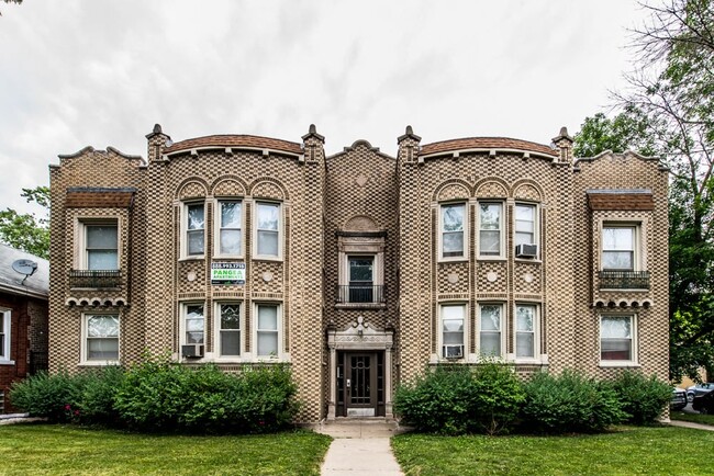 Building Photo - 7955 S Calumet Ave