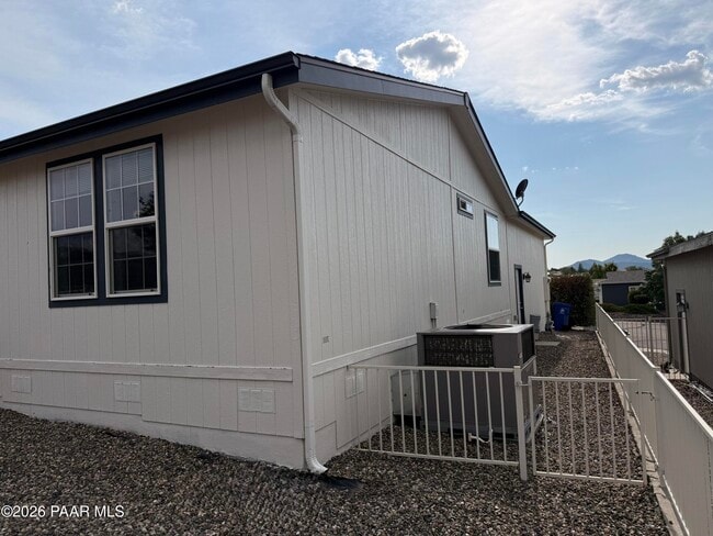 Building Photo - 2828 Jerry St