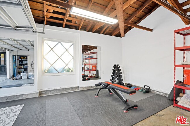 Building Photo - 23027 Gainford St