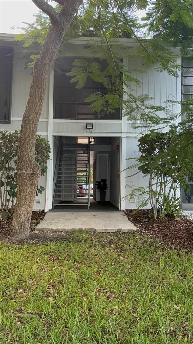 Building Photo - 9721 Hammocks Blvd